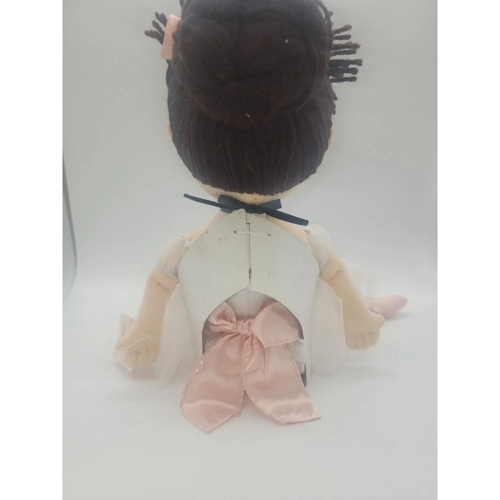 Madame Alexander Favorite Ballerina Soft Plush Doll 61175 White Tutu 18 In 2011